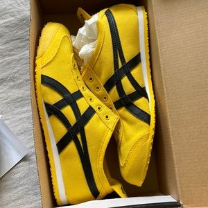 Onitsuka Tiger Mexico 66 Yellow Wmns sz 8 HARD TO FIND SIZE. Mens 6.5. Euro 39.5